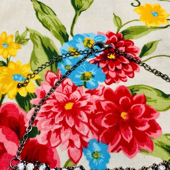 Goth style cocker with multi chain necklace - Picture 7 of 10